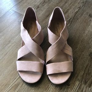 DexFlex Brand Blush Wedges size 11, NWOT
